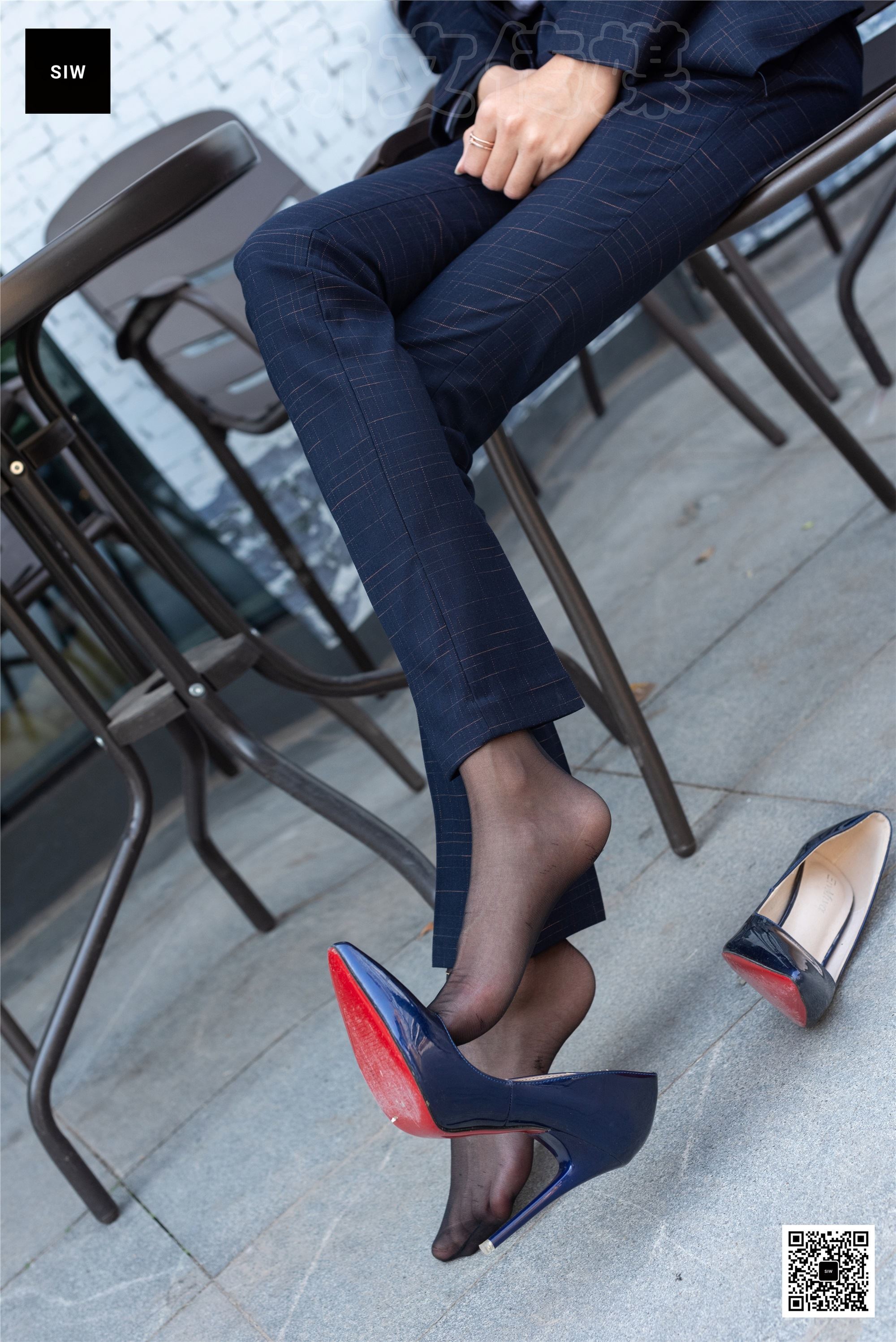 SIW斯文传媒 061 秋冬厚毛呢方格制服优雅修身西装套（蓉儿）